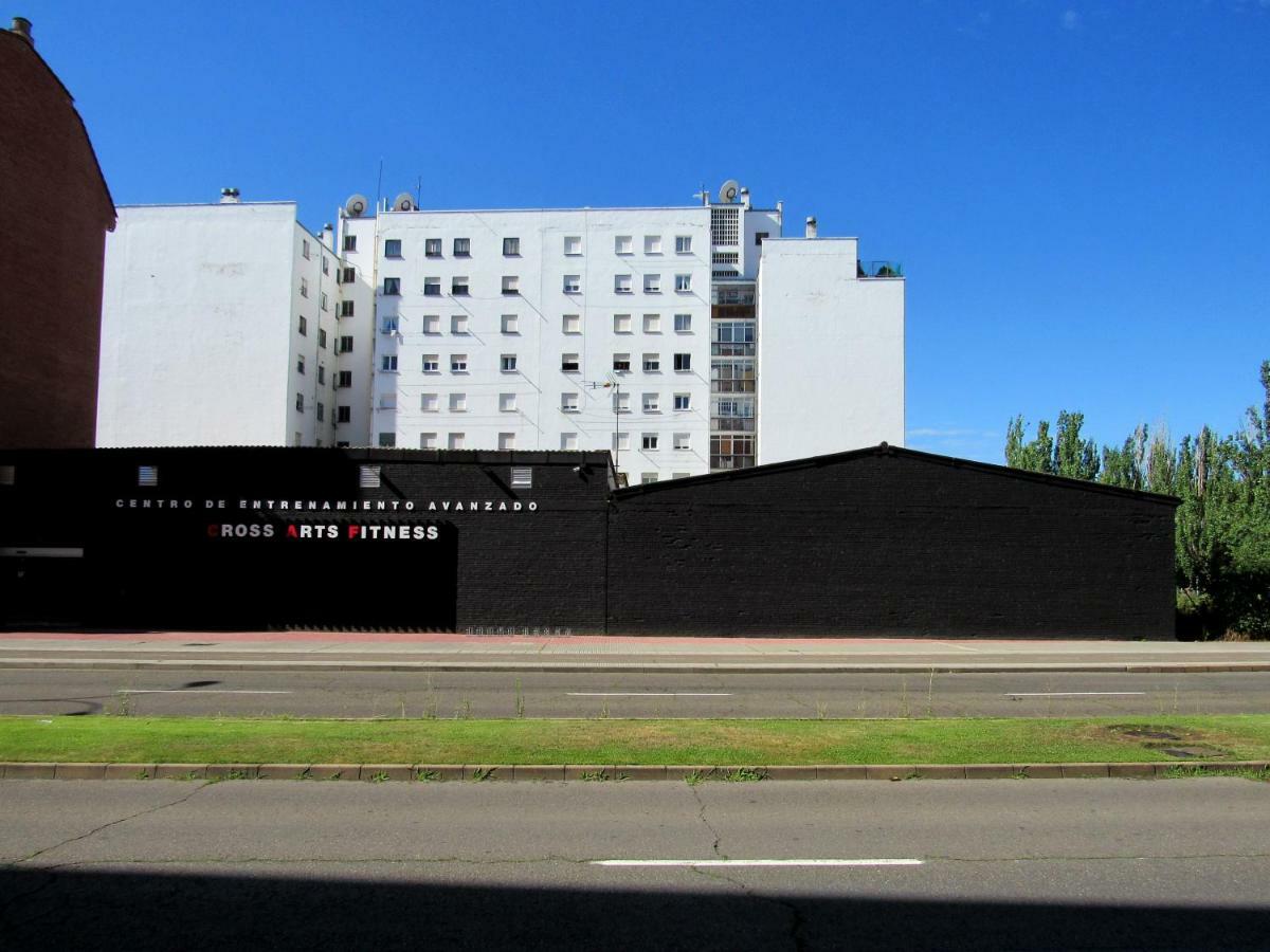 Ferienwohnung Www Parques De La Catedral Travel Com Parking Privado Gratis León Exterior foto